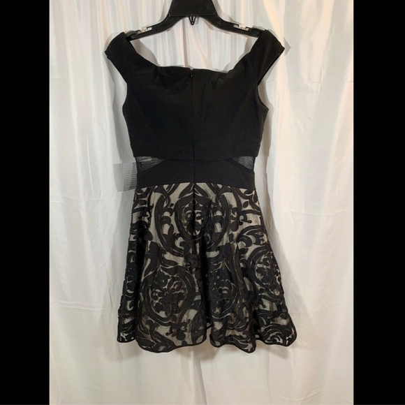 NWT Xscape Off-The-Shoulder Burnout Fit & Flare Dress‎ [SZ 8 ] - Picture 7 of 8